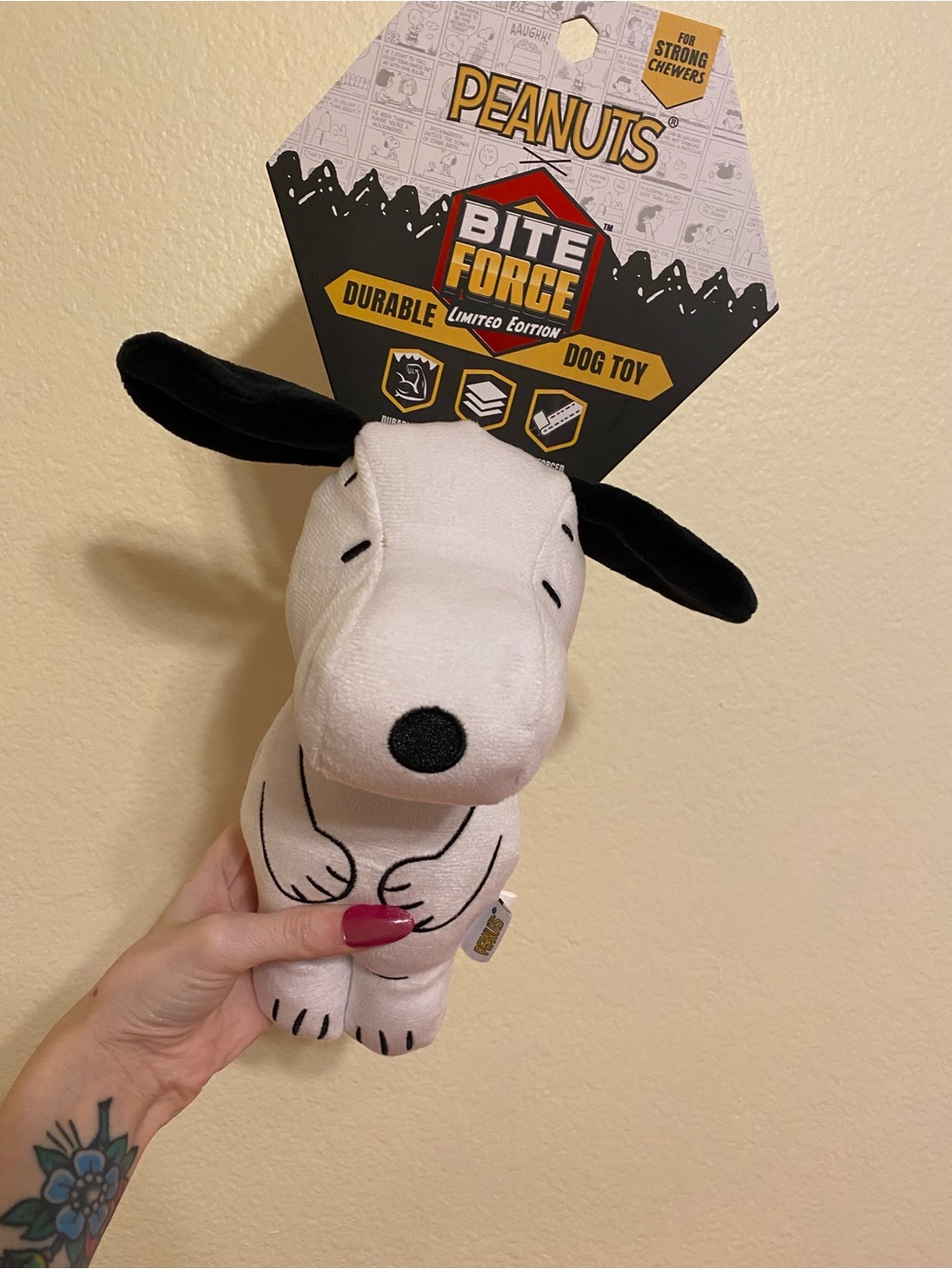 Peanuts Snoopy Plush Dog Toy - White & Black